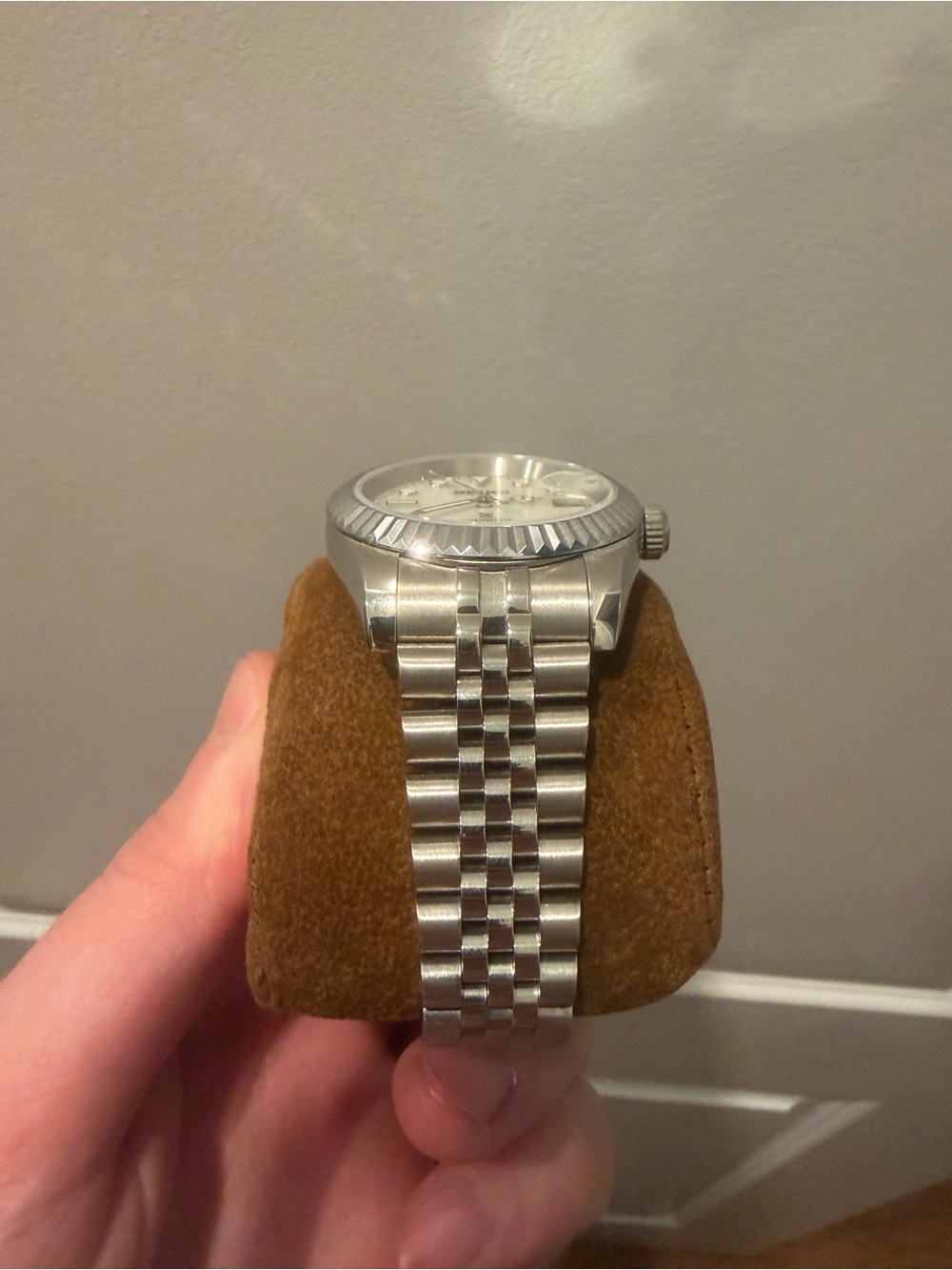 Seiko Mod Automatic Mens’s Datejust Watch with Mother-of-Pearl Dial Fluted Bezel - Picture 2 of 4